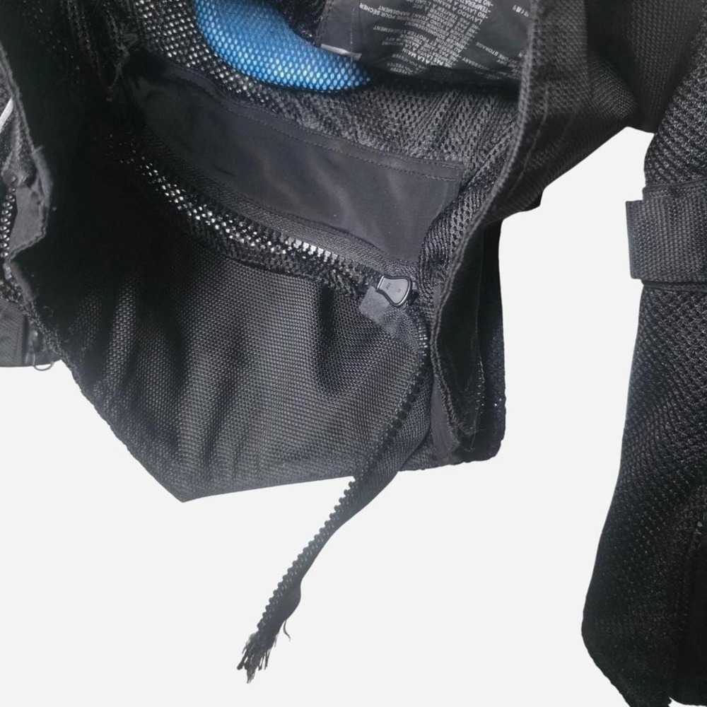 Joe Rocket black motorcycle jacket with grey accents and mesh design. Size: M - Picture 7 of 7